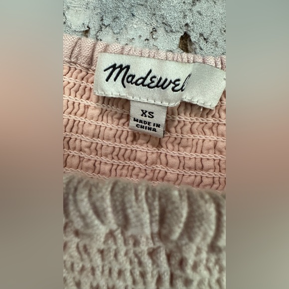 Madewell Linen-Blend Eyelet-Sleeve Lucie
Smocked Midi Dress - Picture 10 of 11